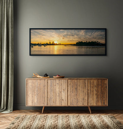 Golden Stillness, Breakfast Point